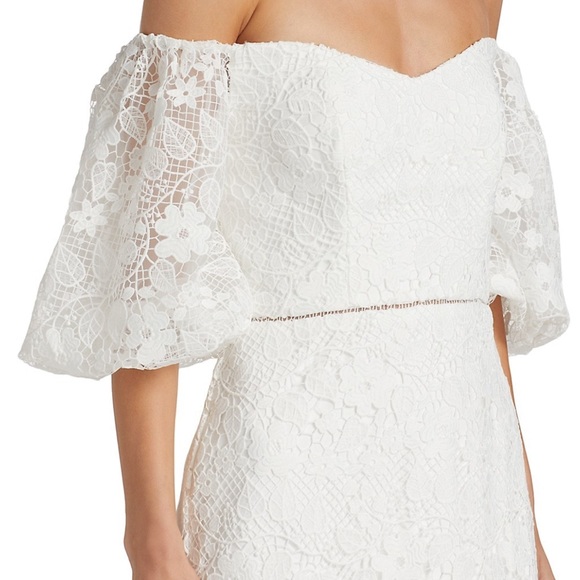 ML Monique Lhuillier
Floral Lace Off-The-Shoulder Midi-Dress - Picture 5 of 9